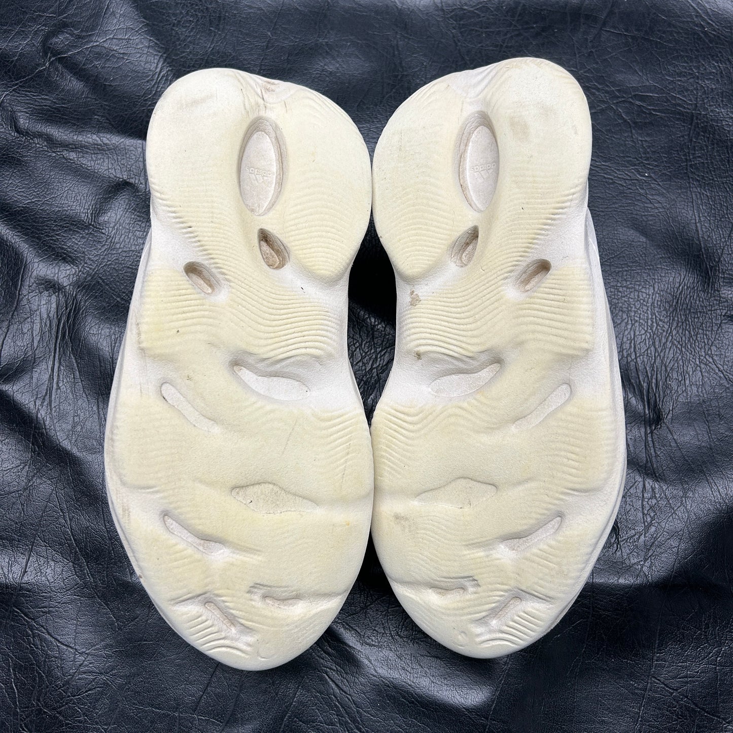 Yeezy Foam Runner Ararat (Pre-Owned)