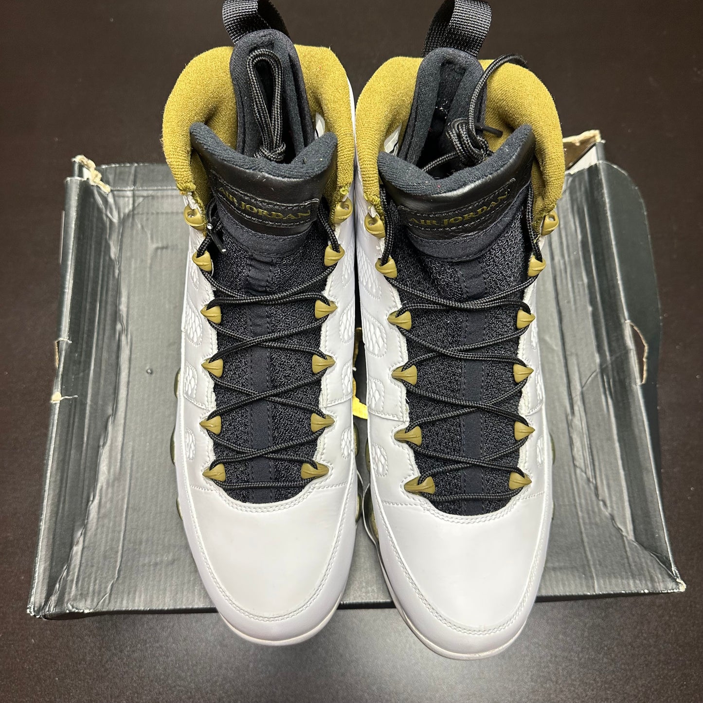 Jordan 9 Retro Statue (Pre-Owned) (13)