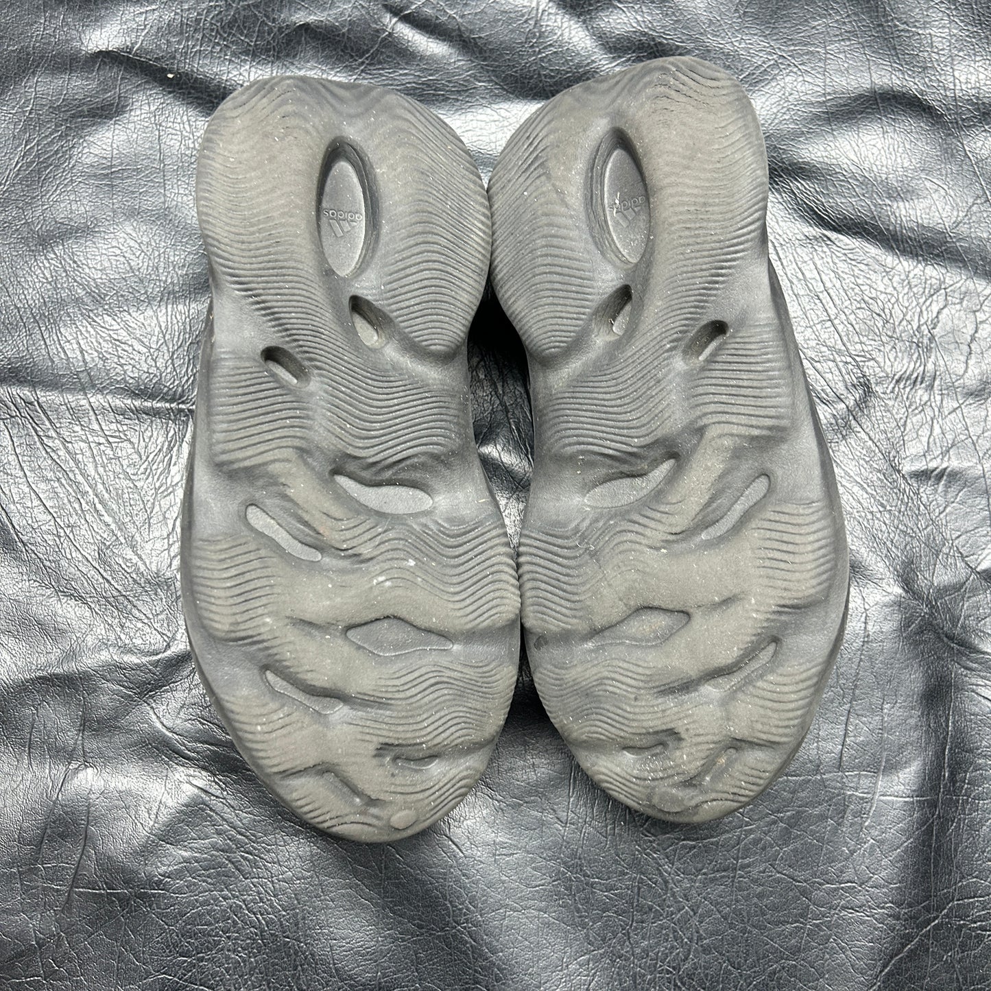 Yeezy Foam Runner Onyx (Pre-Owned)