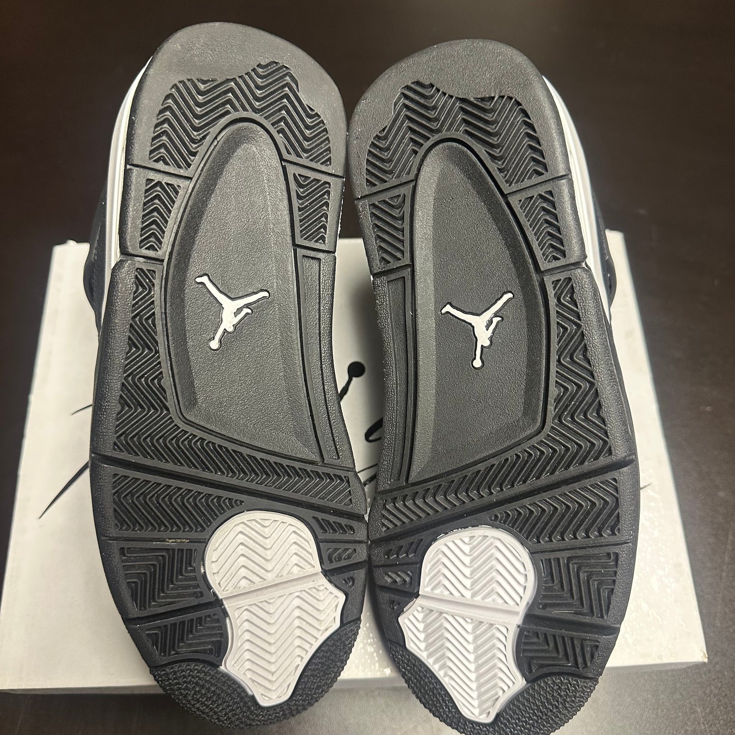 Jordan 4 Retro White Thunder (GS)