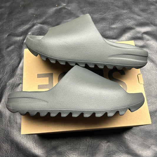 Yeezy Slide Dark Onyx (Pre-Owned) Size 12