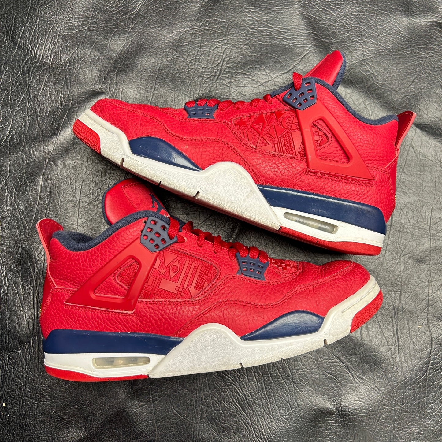 Jordan 4 Retro FIBA (Pre-Owned) Size 9.5
