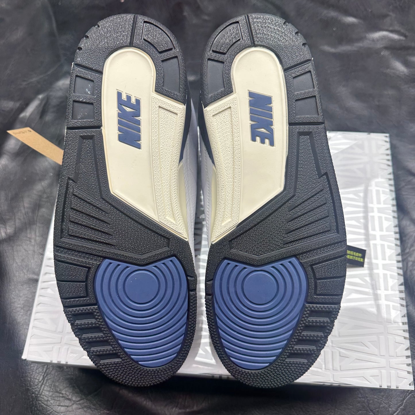 Jordan 3 Retro A Ma Maniere Diffused Blue