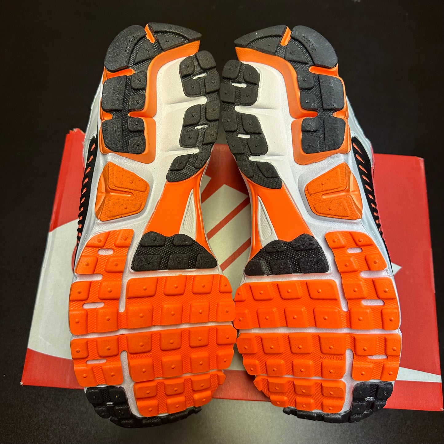 Nike Zoom Vomero 5 Total Orange