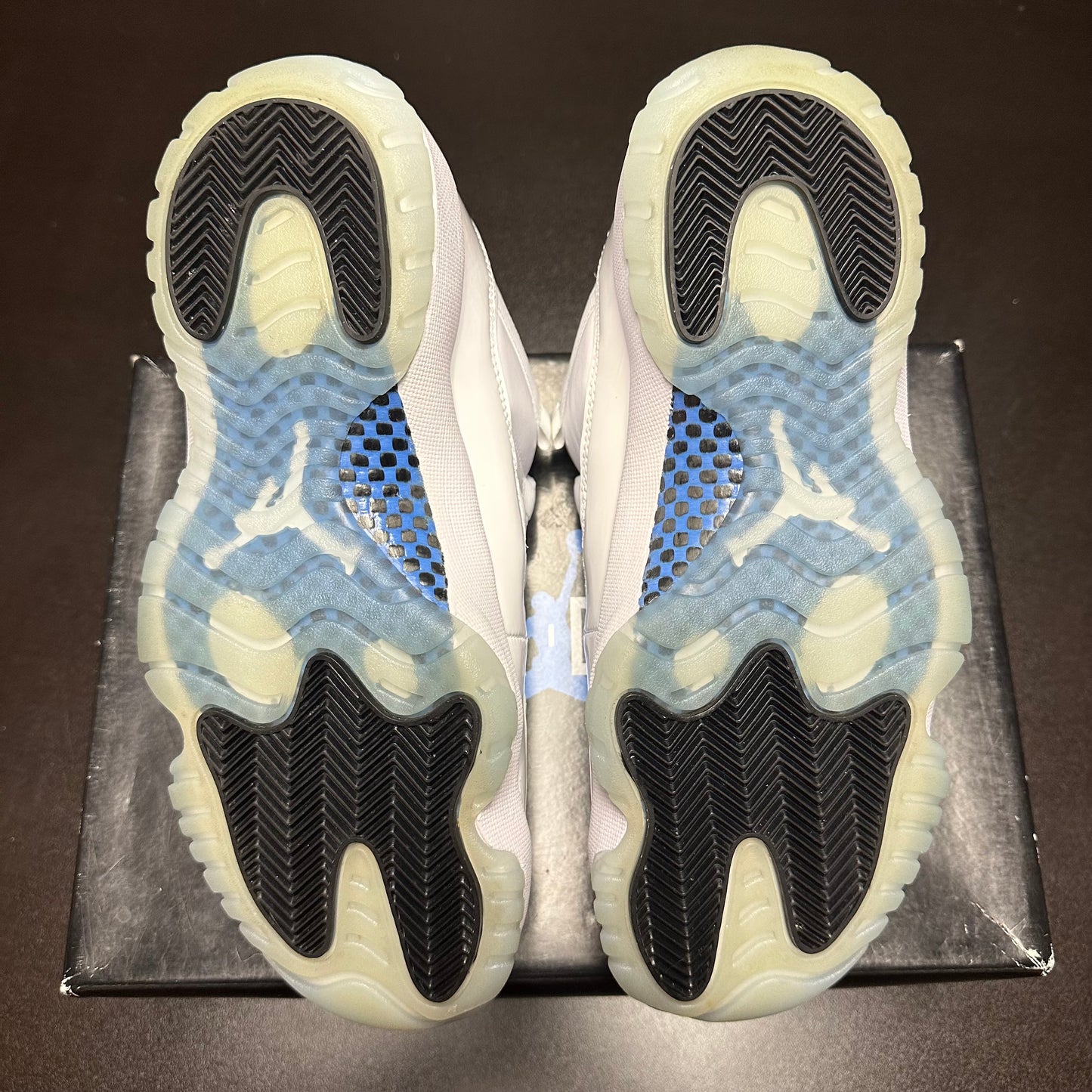 Jordan 11 Retro Low Legend Blue (Pre-Owned) (8)
