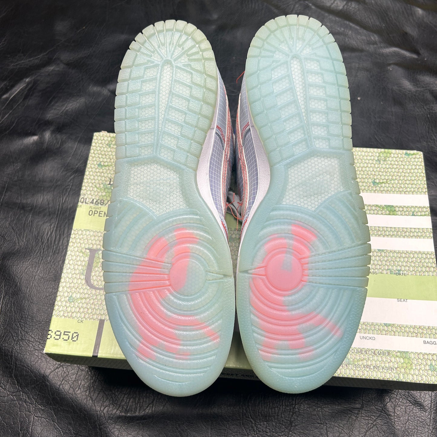 Nike Dunk Low Union LA Passport Argon (Yellowing) (10)