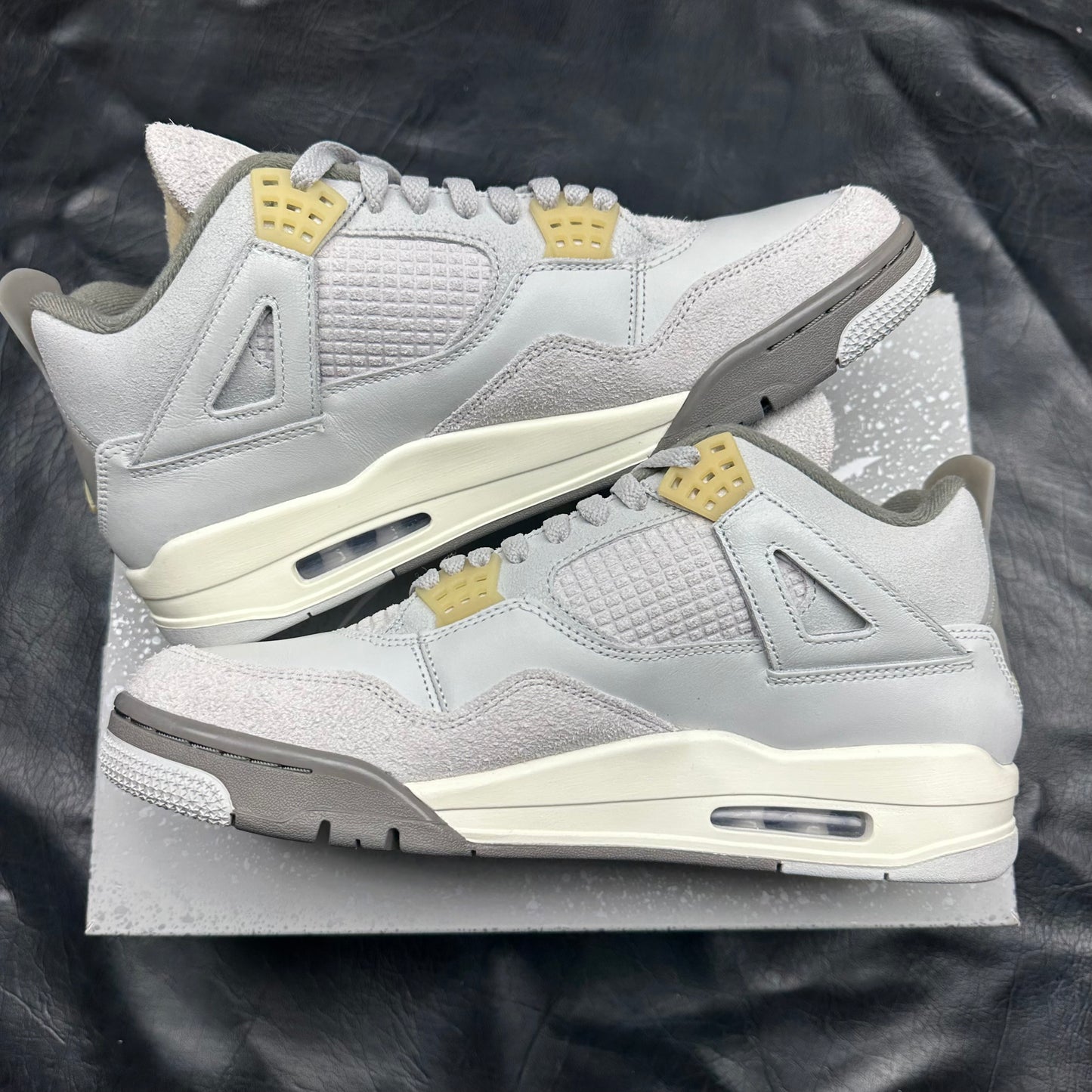 Jordan 4 Retro Craft Photon Dust (Pre-Owned) (10.5)