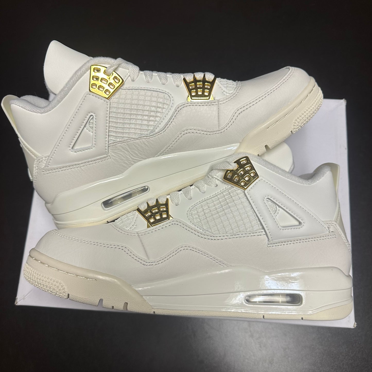Jordan 4 Retro Metallic Gold (W)