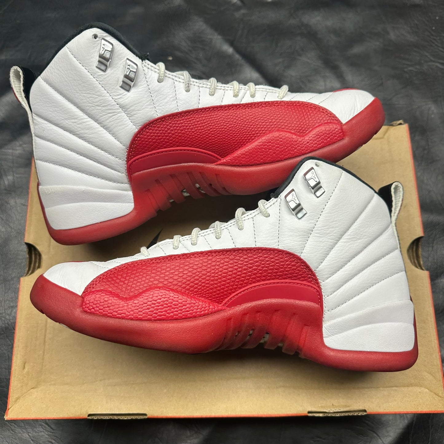 Jordan 12 Retro Cherry (Pre-Owned) (9)