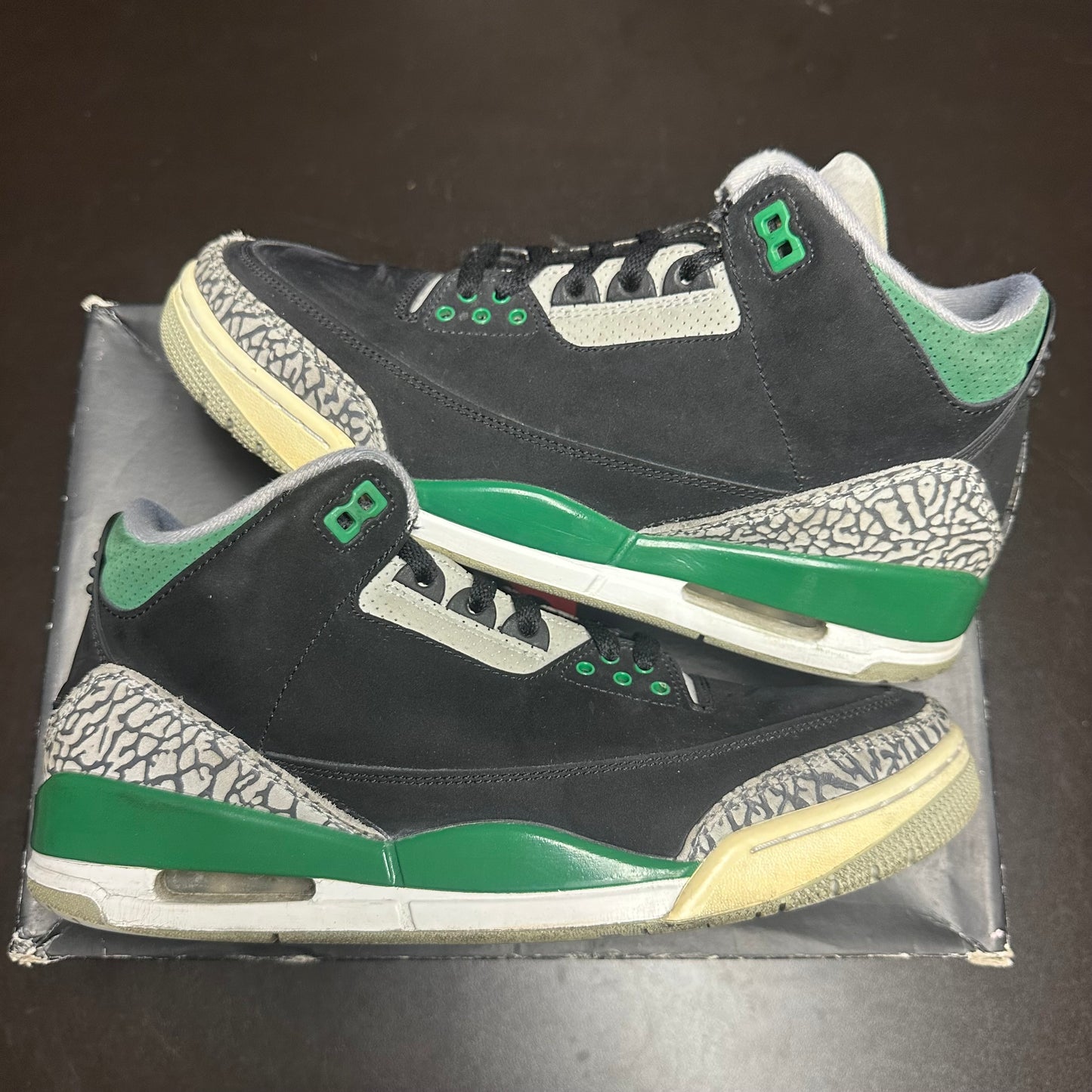 Jordan 3 Retro Pine Green (Pre-Owned) (9.5) *REPLACEMENT BOX*