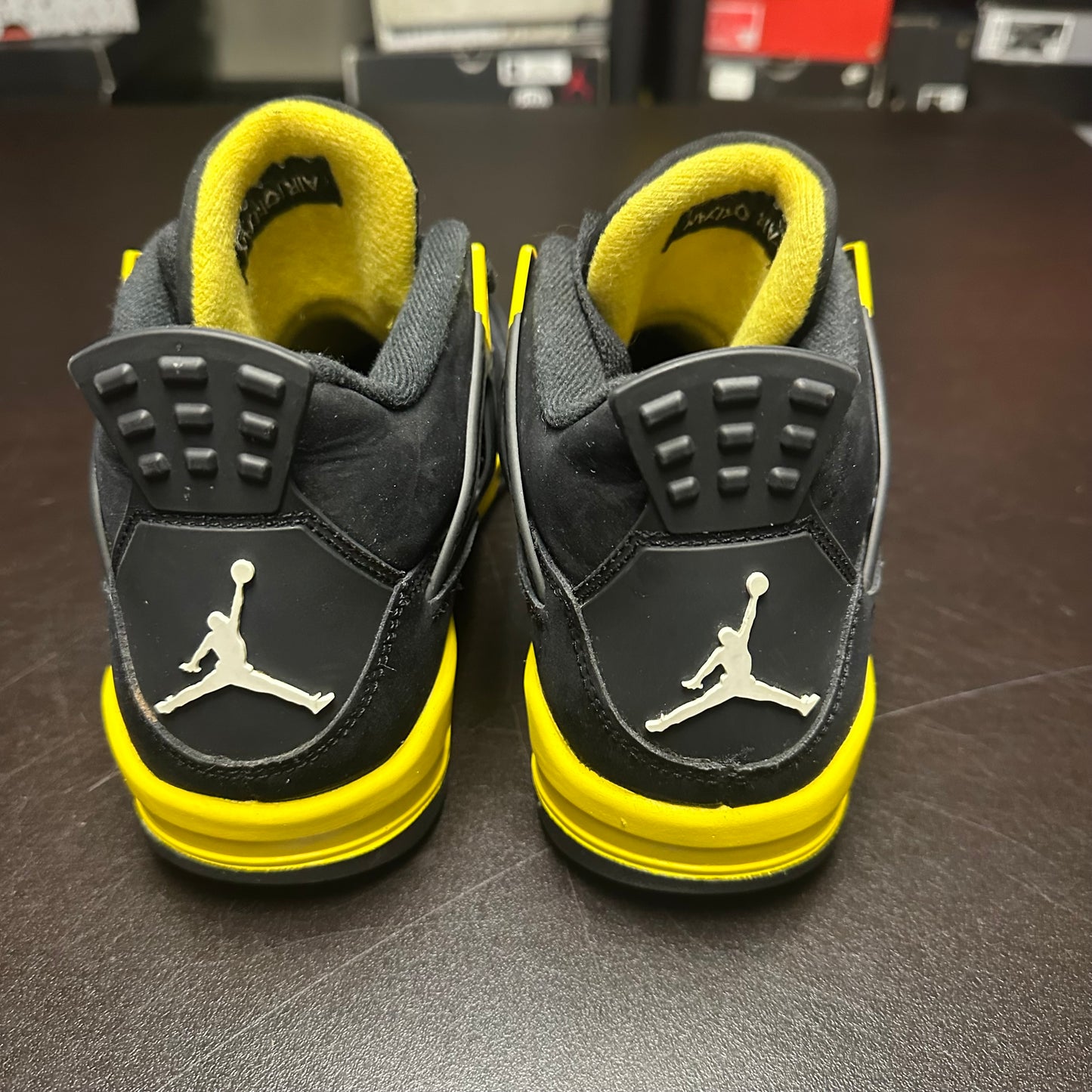Jordan 4 Retro Thunder (GS) (Pre-Owned) (6Y) *NO BOX*