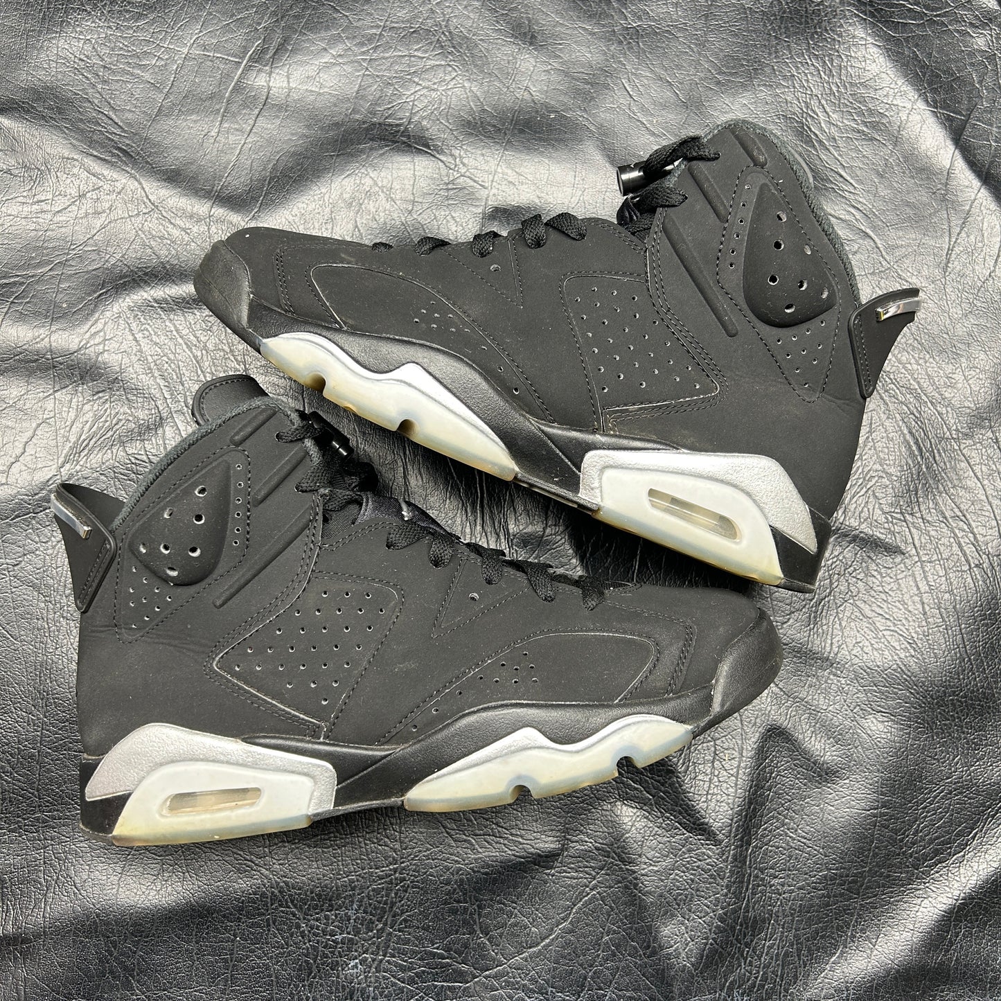 Jordan 6 Retro Chrome (Pre-Owned) Size 8.5
