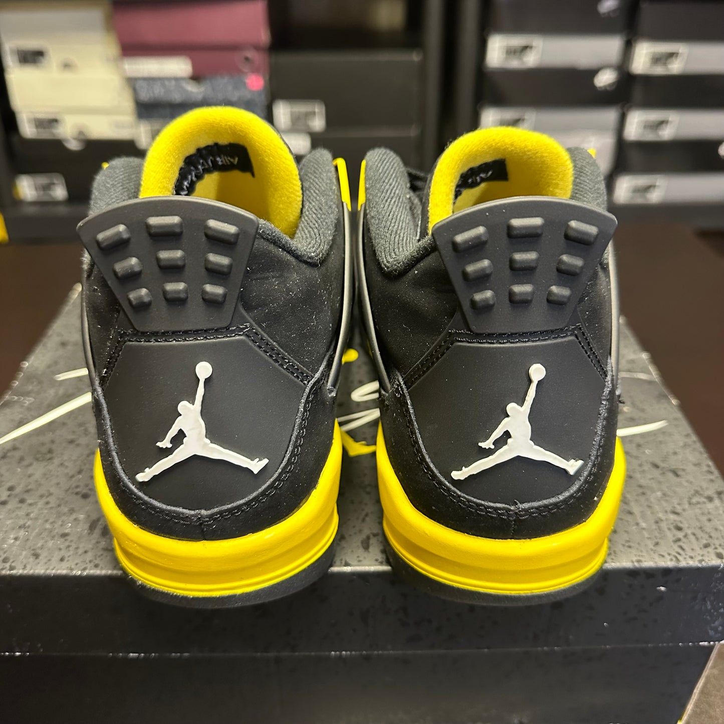 Jordan 4 Retro Thunder (GS) (Pre-Owned) (7)