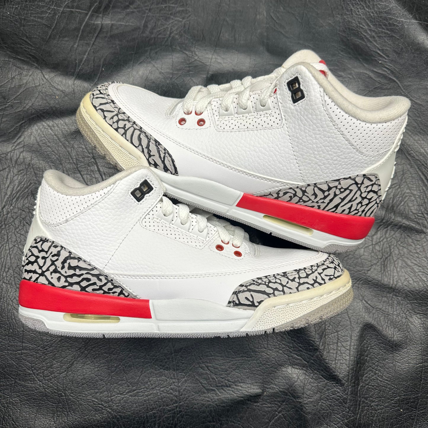 Jordan 3 Retro Hall of Fame (GS) (New With Flaw) (5.5Y) *NO BOX*