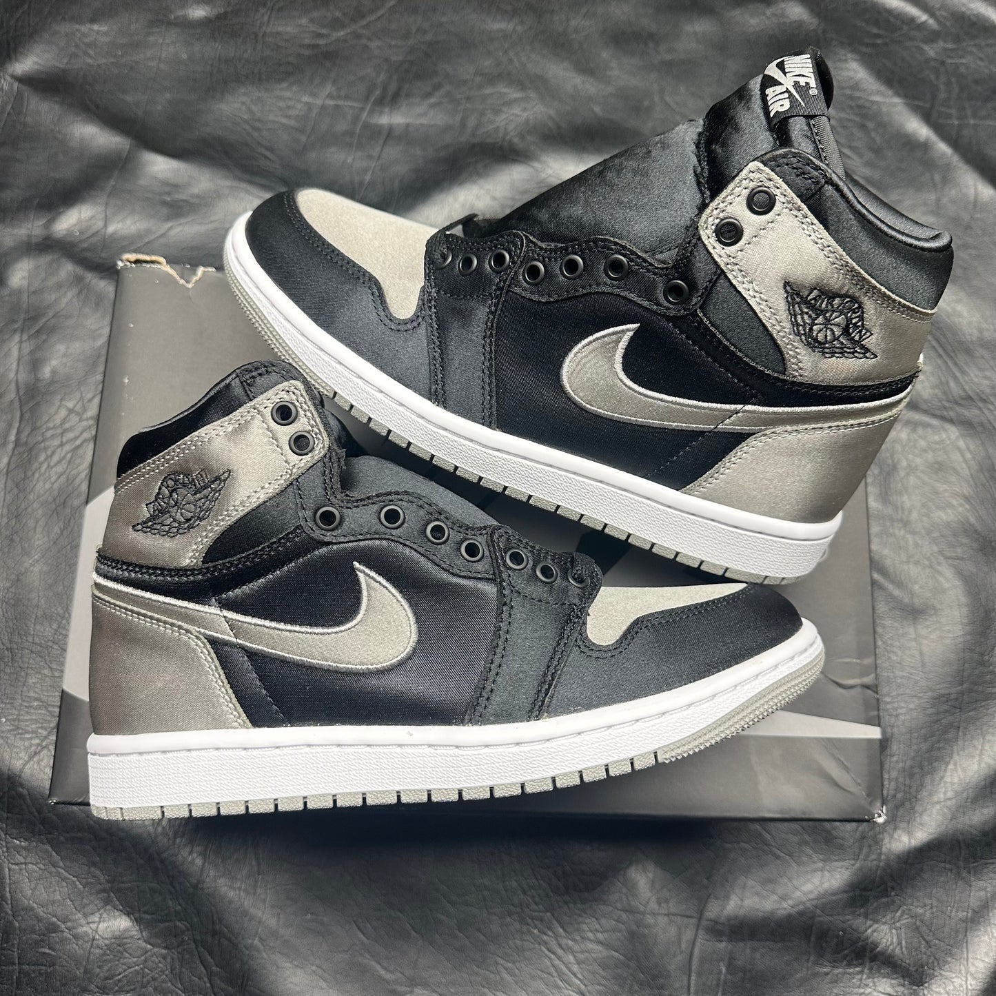 Jordan 1 Retro High Satin Shadow
