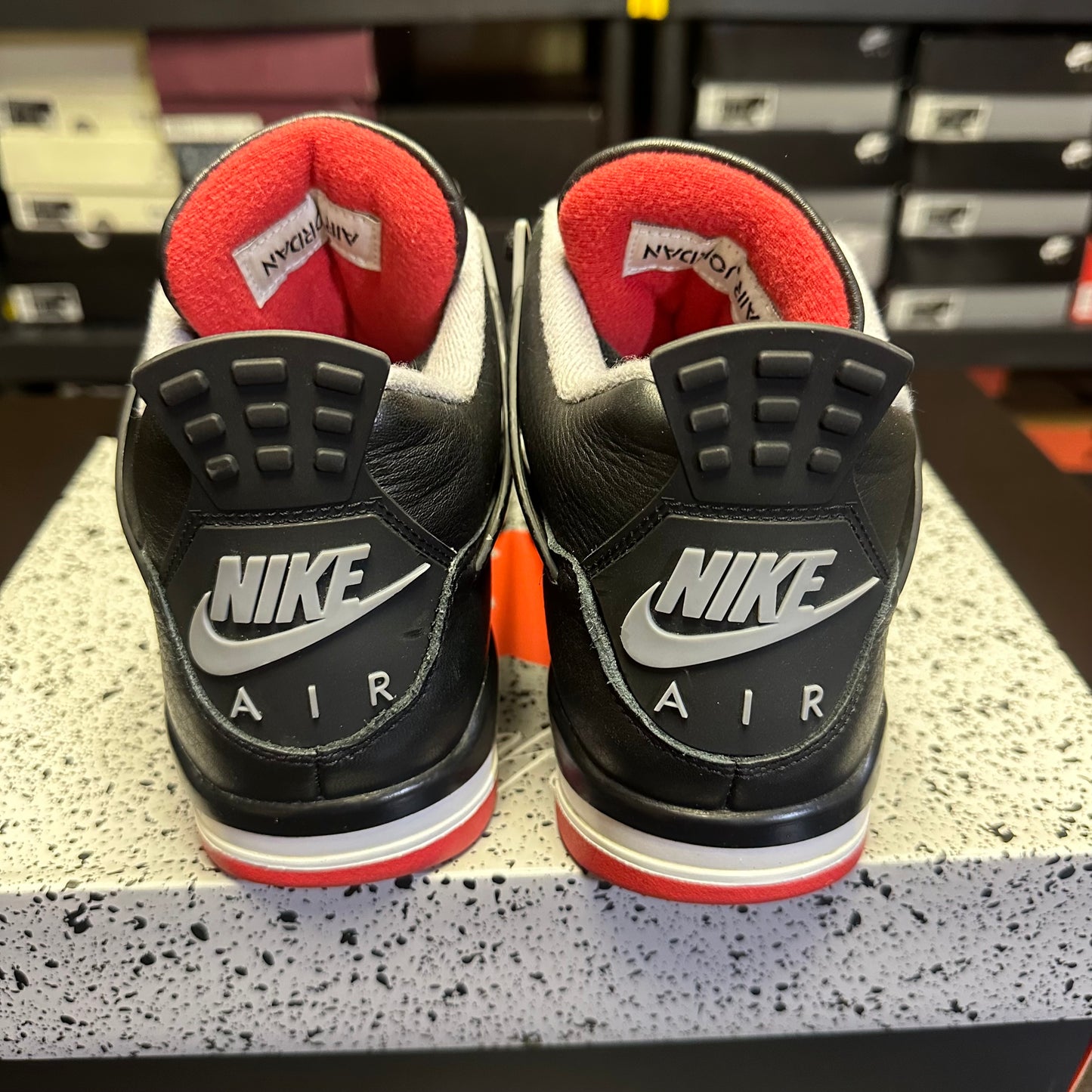 Jordan 4 Retro Bred (Pre-Owned) (8)