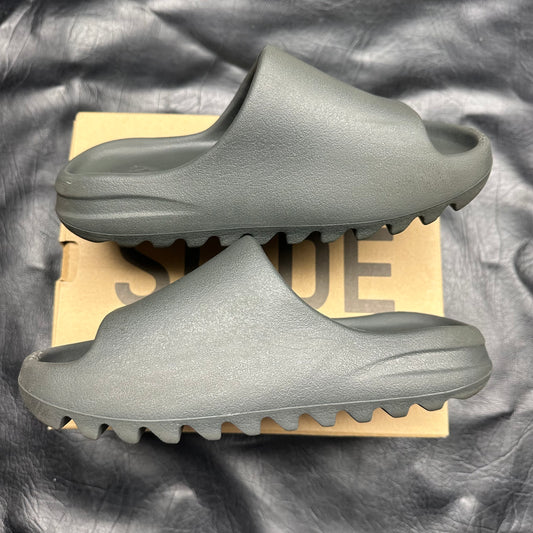 Yeezy Slide Dark Onyx (Pre-Owned) (6)