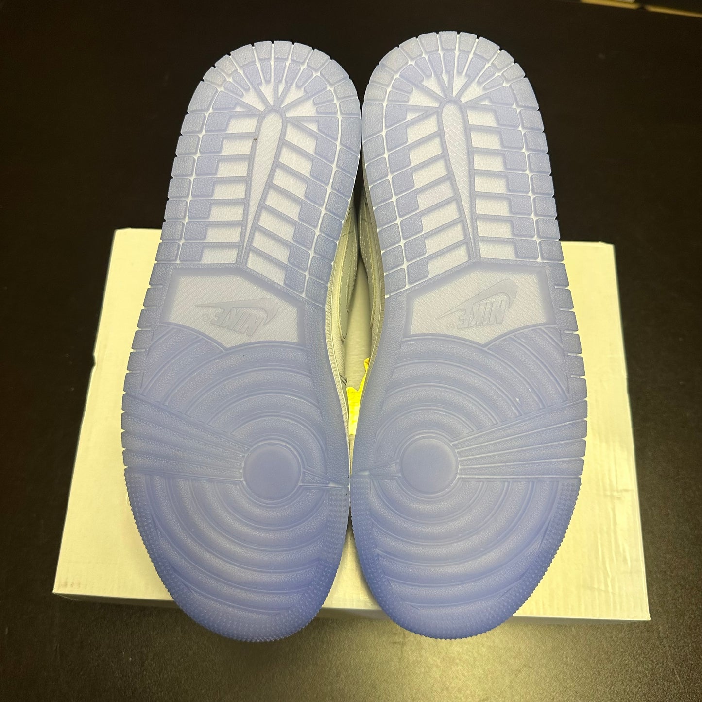 Jordan 1 Low Wolf Grey (W)