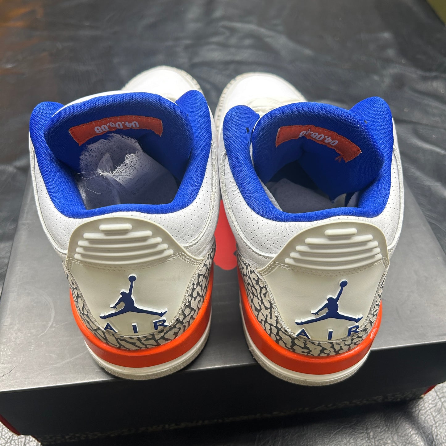 Jordan 3 Retro Knicks (Pre-Owned) Size 9.5