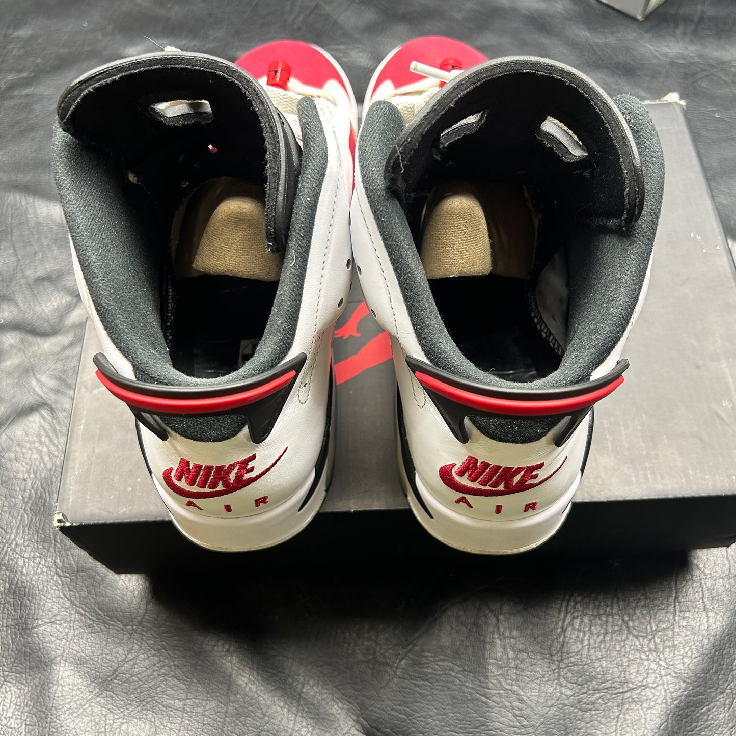 Jordan 6 Retro Carmine (2021) (Pre-Owned) Size 9.5
