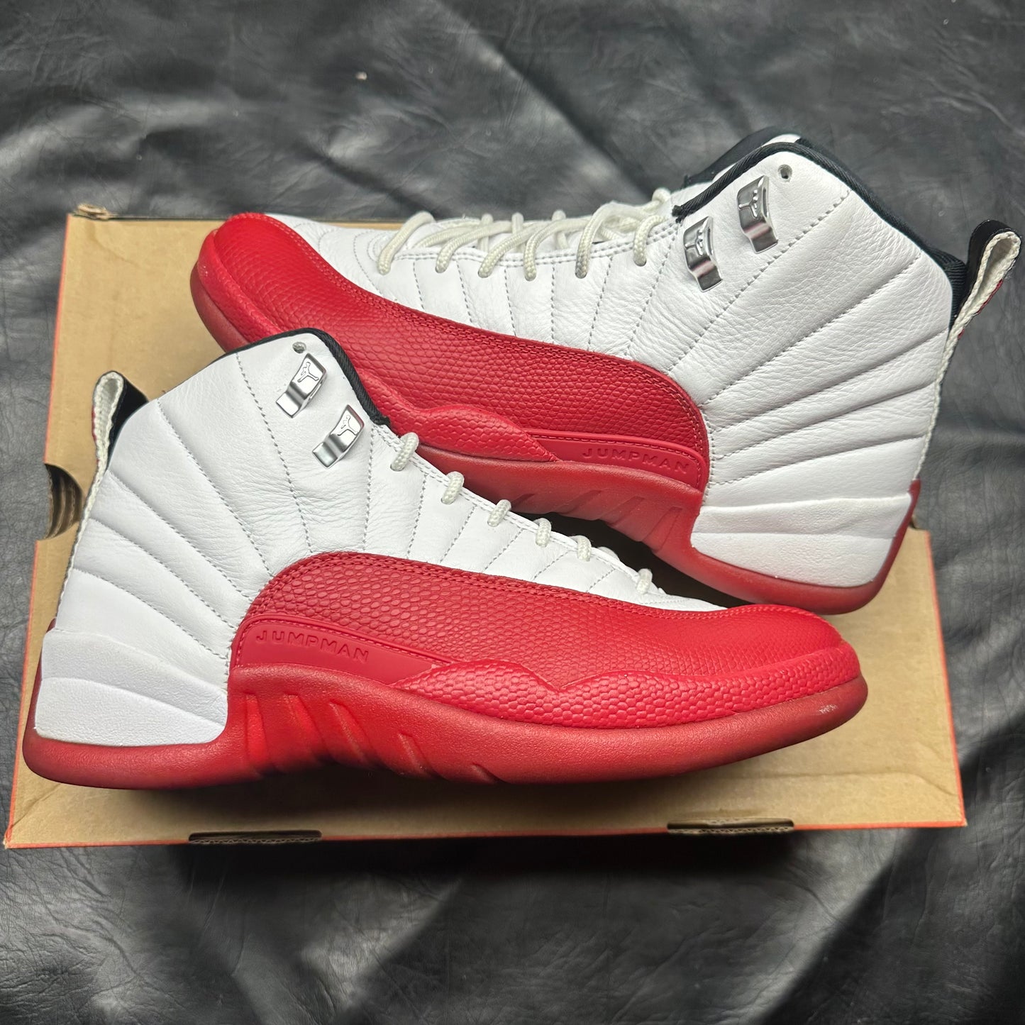 Jordan 12 Retro Cherry (Pre-Owned) (9)