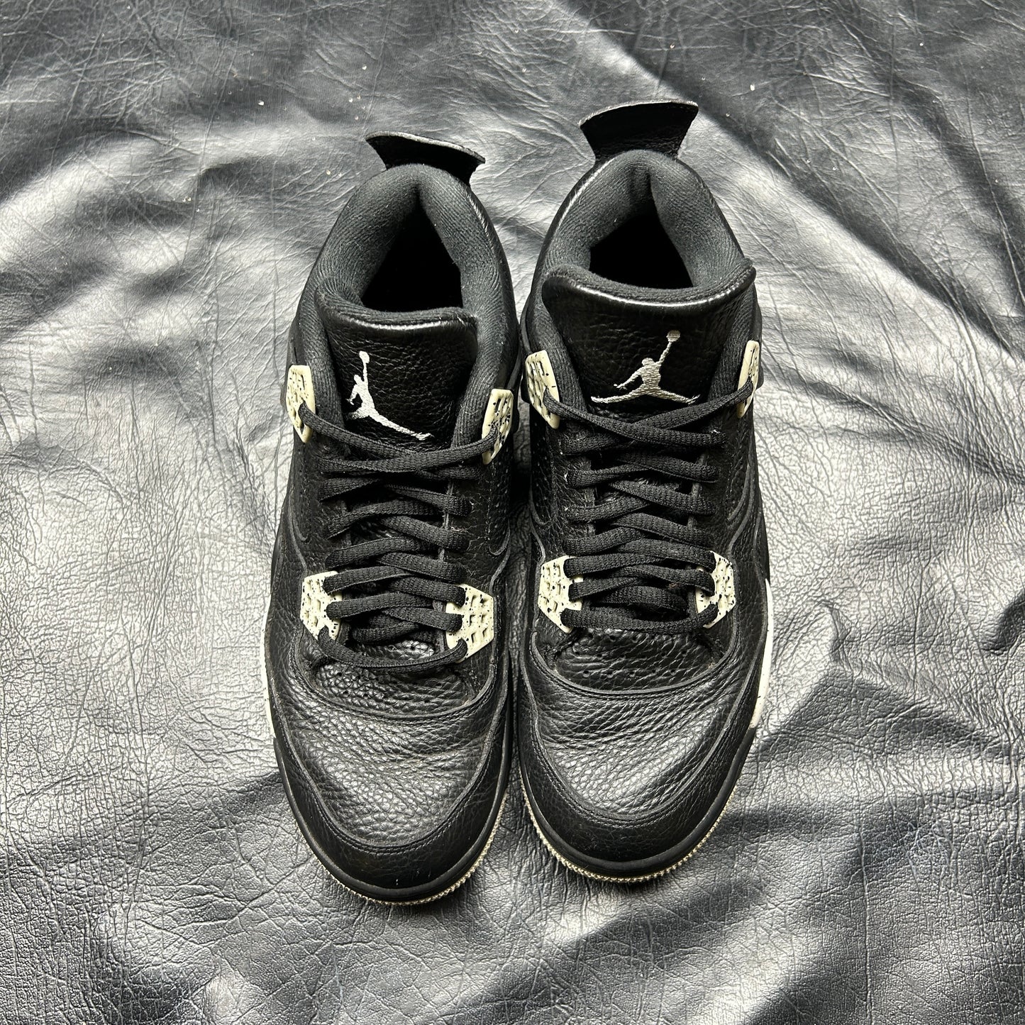 Jordan 4 Retro Oreo (Pre-Owned) Size 7