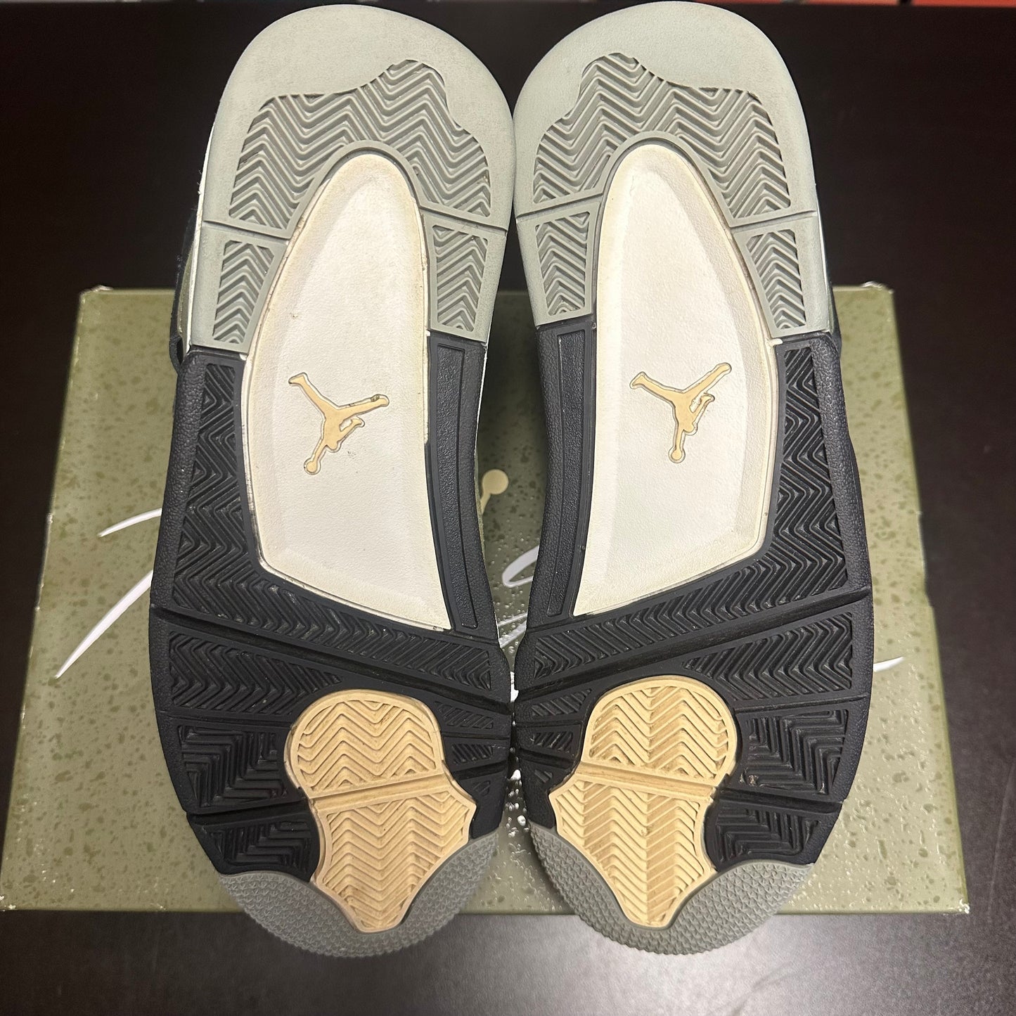 Jordan 4 Retro Craft Olive (Pre-Owned) (9.5)