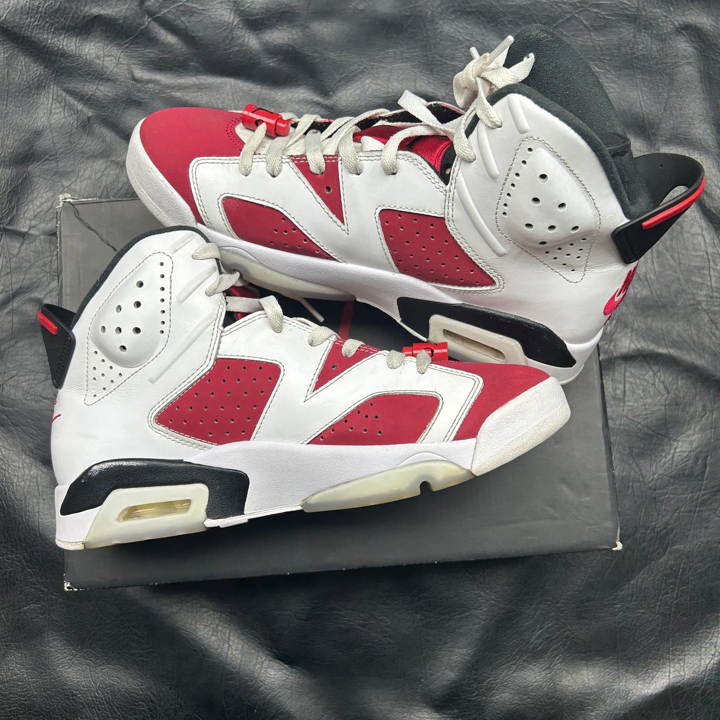 Jordan 6 Retro Carmine (2021) (Pre-Owned) Size 9.5