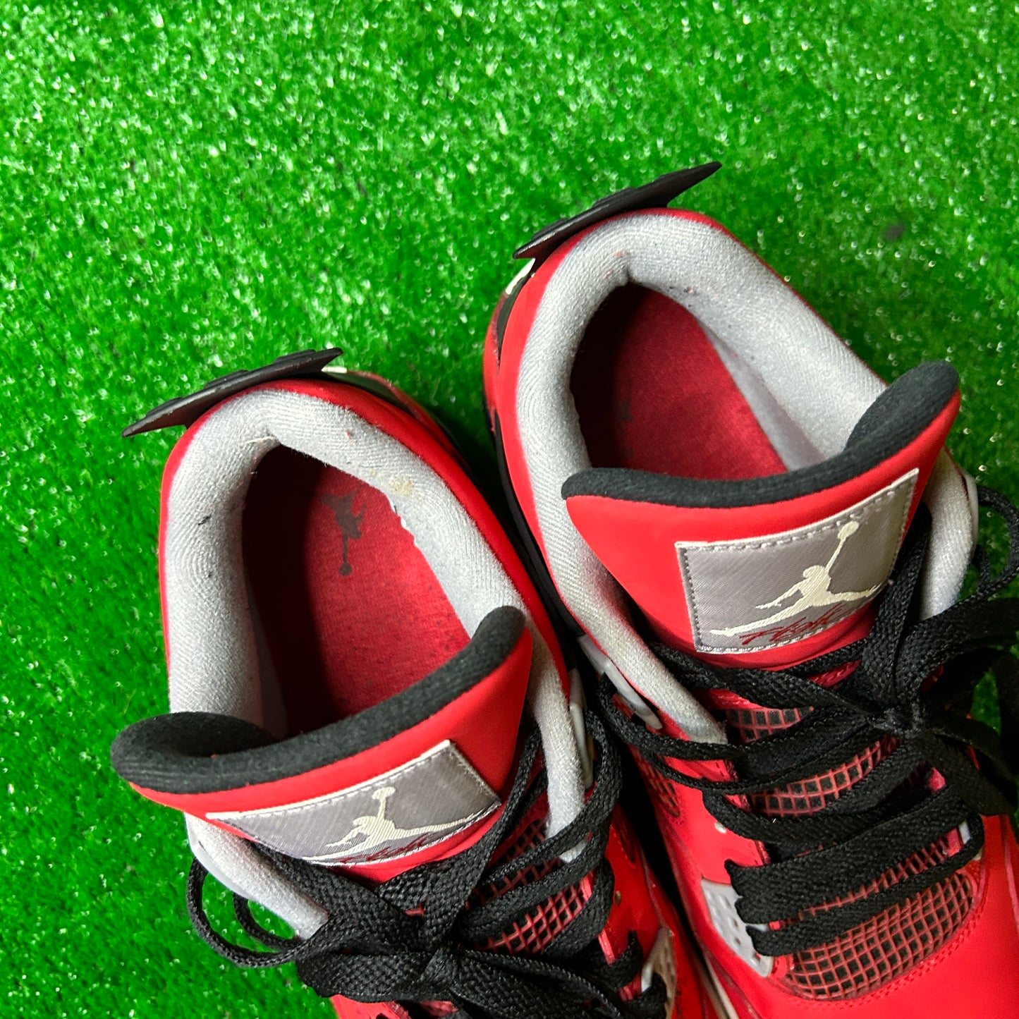 Jordan 4 Retro Toro Bravo (Pre-Owned)
