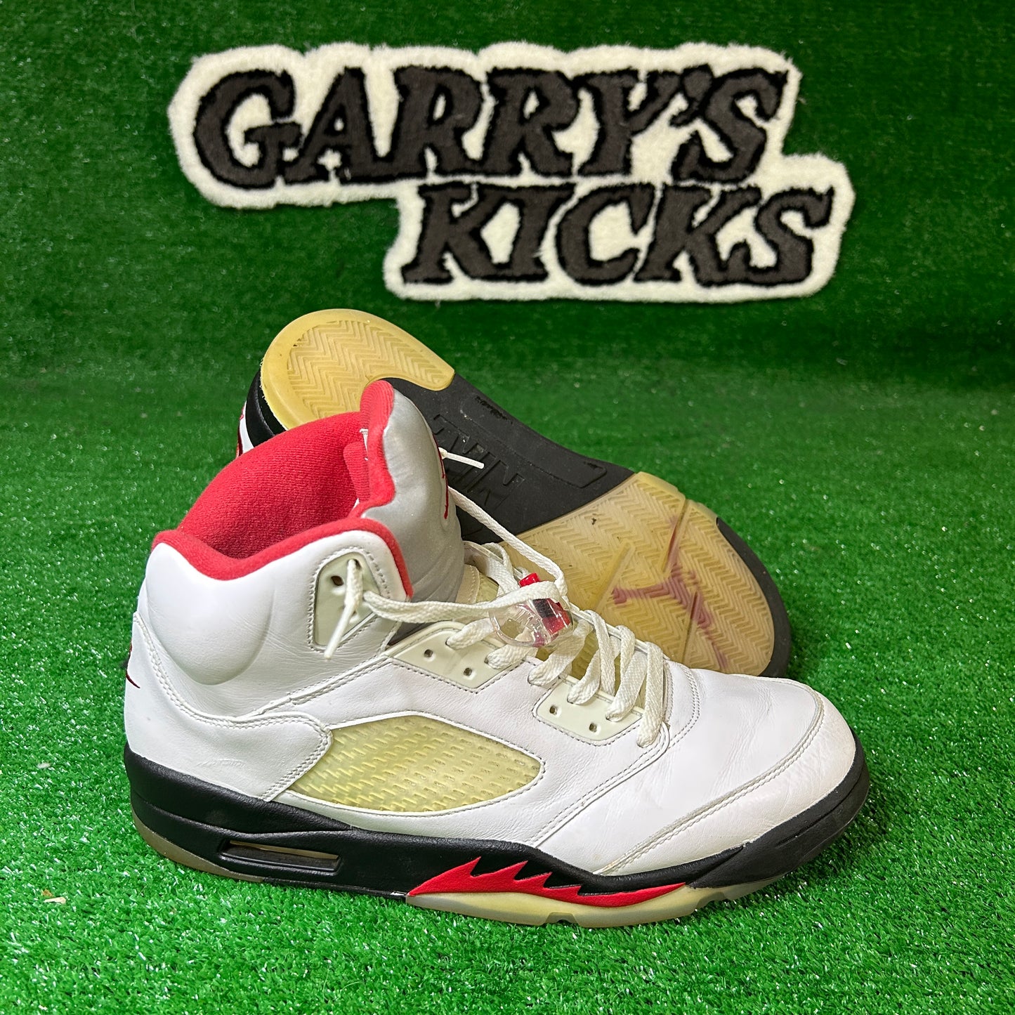 Jordan 5 Retro Fire Red (Pre-Owned)