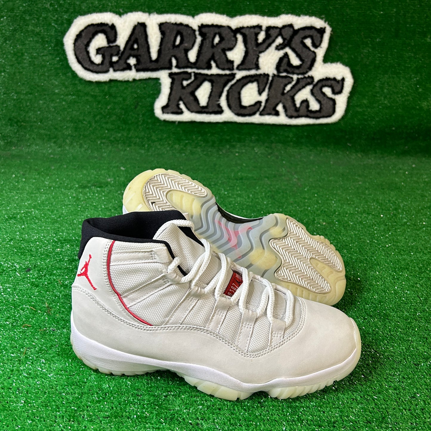 Jordan 11 Retro Platinum Tint (Pre-Owned)