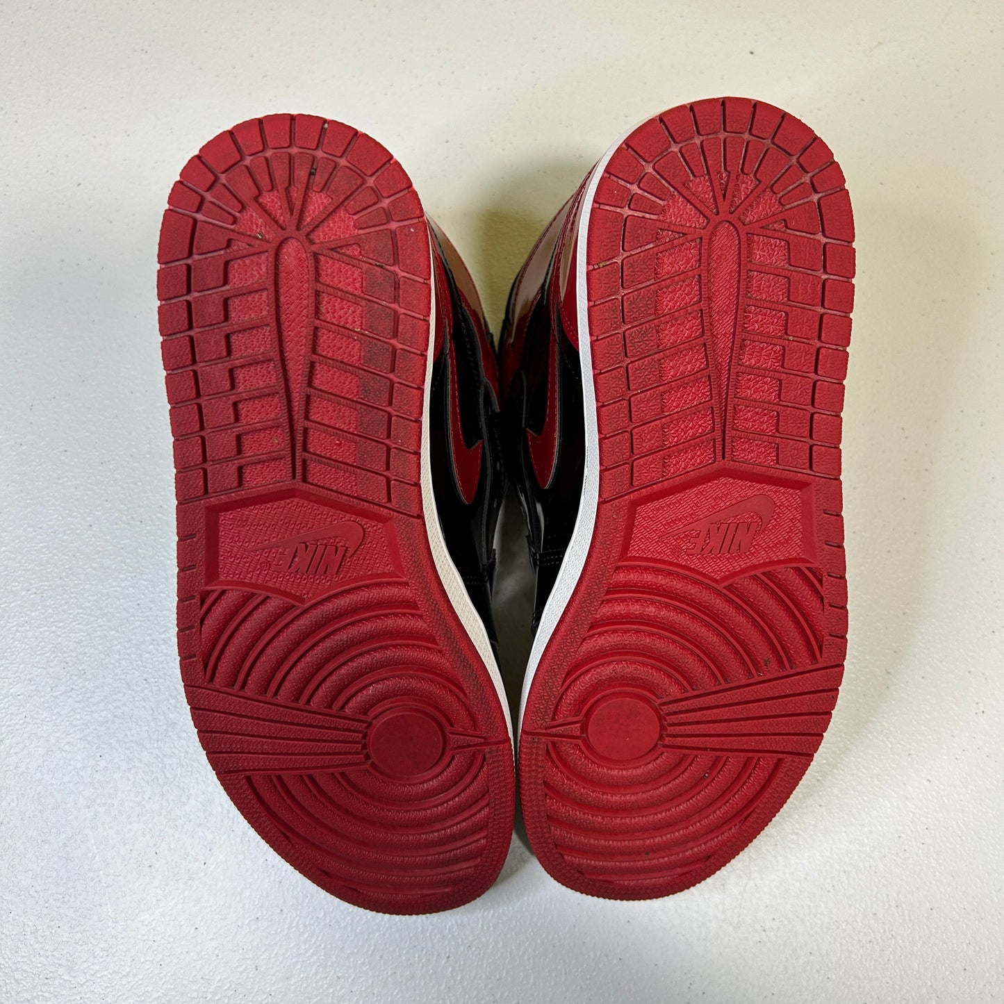 Jordan 1 Retro High Patent Bred (Pre-Owned)