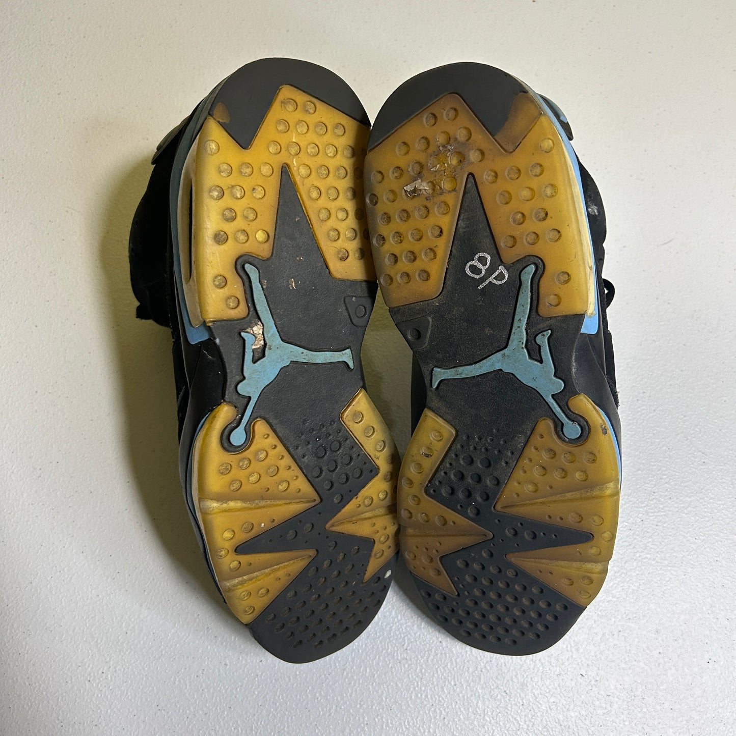Jordan 6 Retro UNC (Pre-Owned)