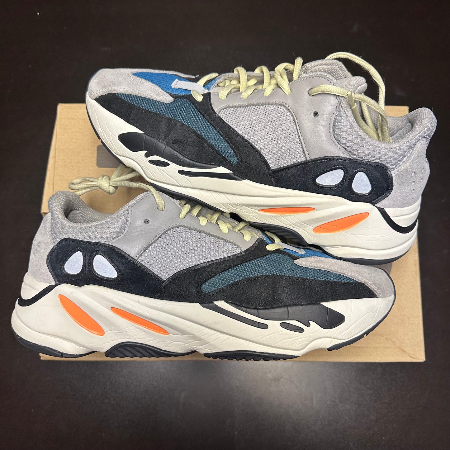 Yeezy 700 Wave Runner (Pre-Owned) (11)