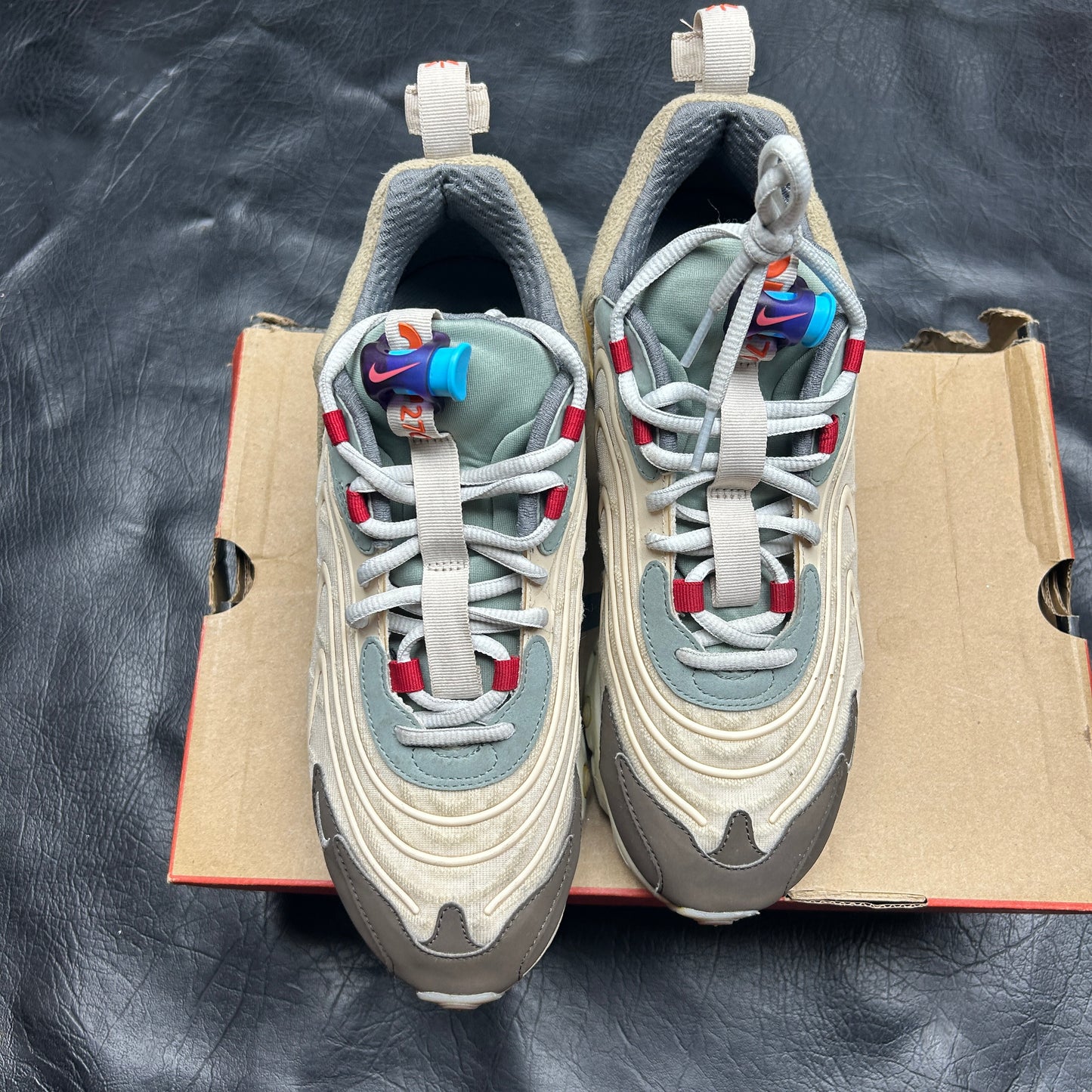 Air Max 270 Travis Scott Cactus Trails (Pre-Owned) Size 8