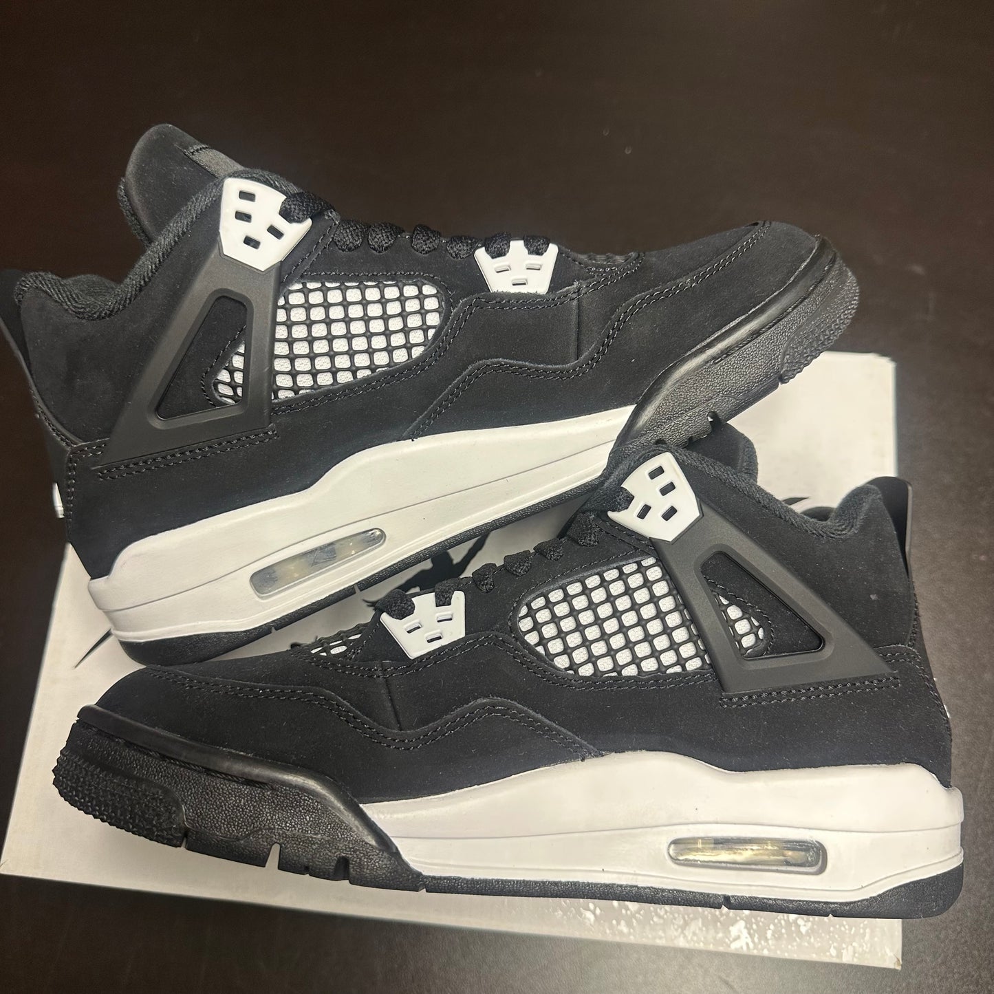 Jordan 4 Retro White Thunder (GS)