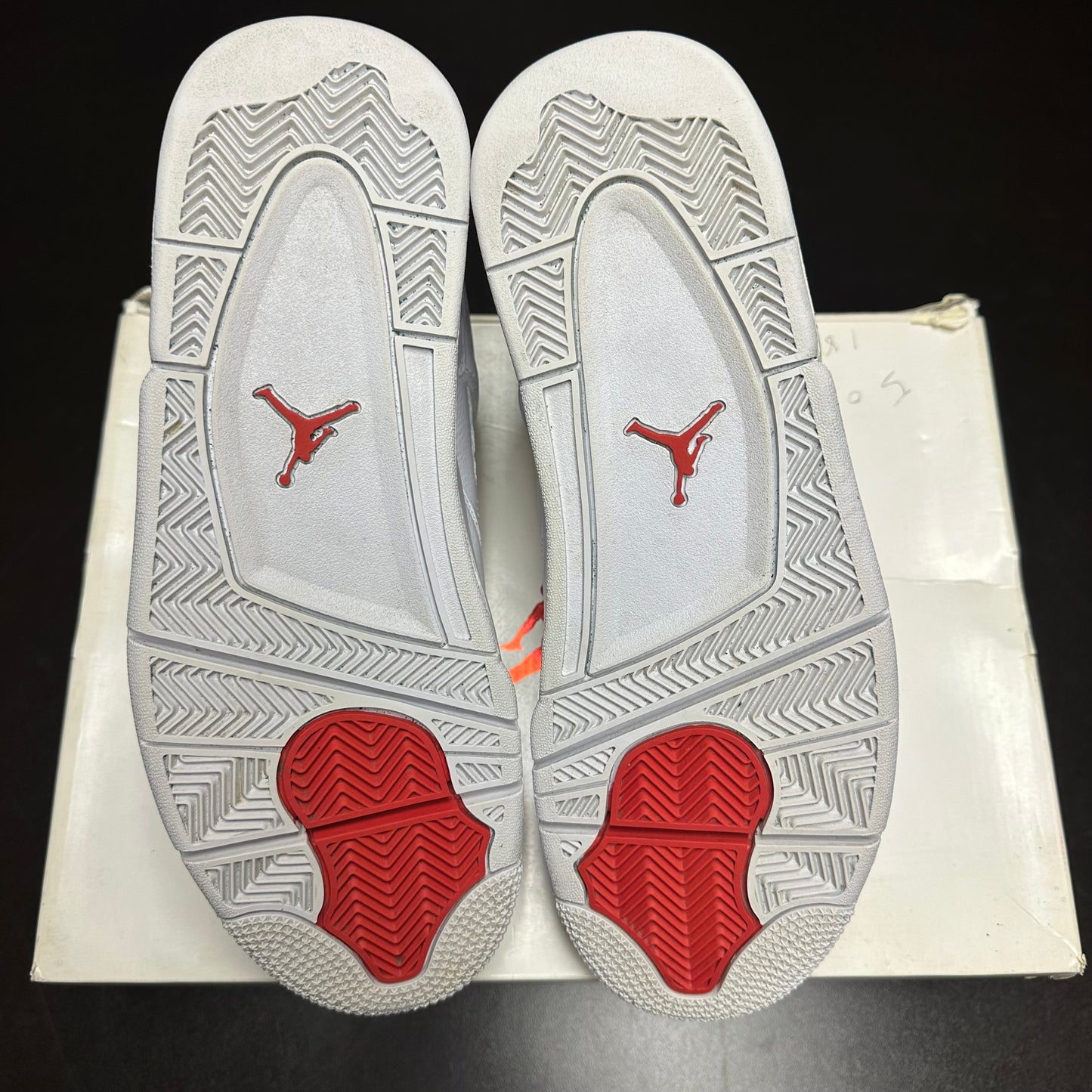 Jordan 4 Retro Red Metallic (Pre-Owned) (9.5)