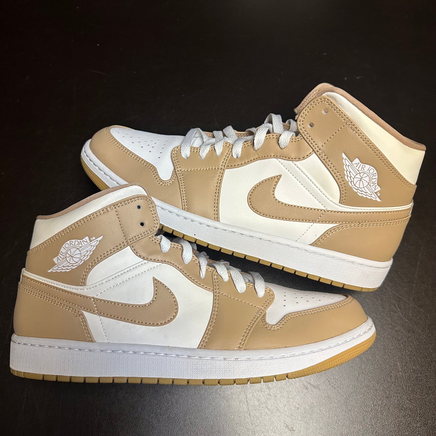 Jordan 1 Mid Tan Gum (Pre-Owned) (12) *NO BOX*