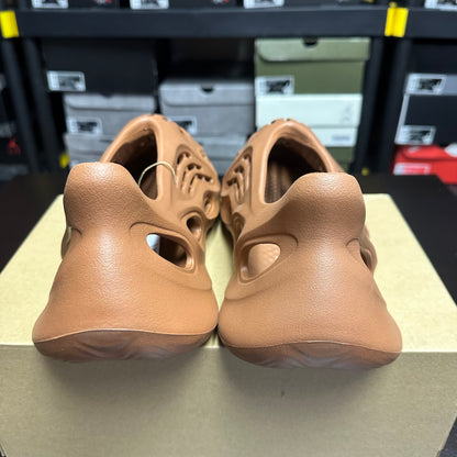 Yeezy Foam Runner Clay Red