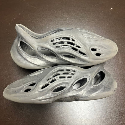 Yeezy Foam Runner Onyx (Pre-Owned) (12)