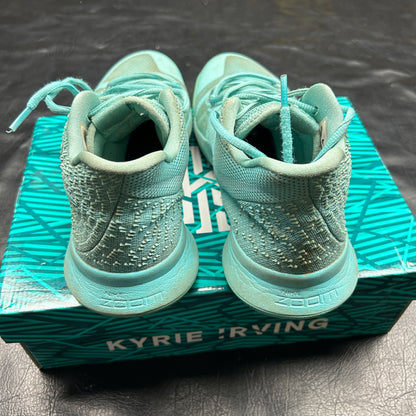 Nike Kyrie 3 Tiffany (Pre-Owned) Size 9