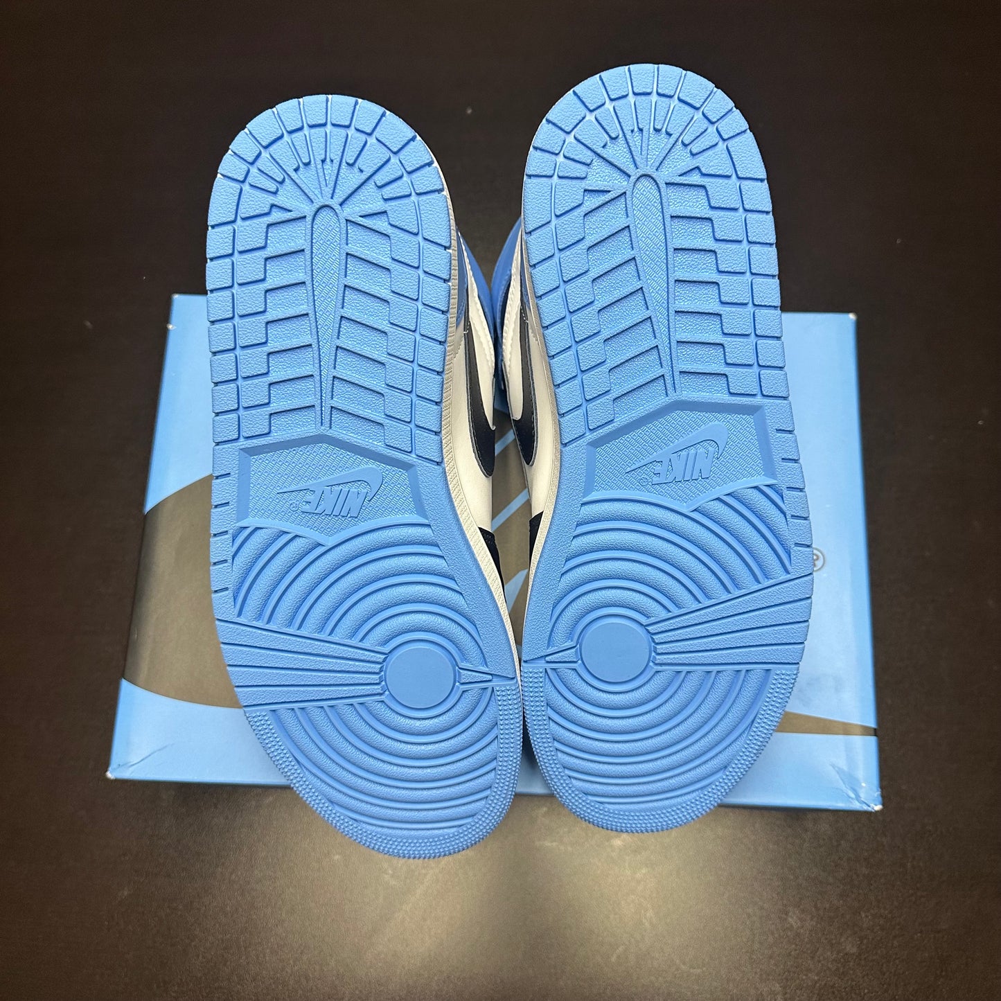Jordan 1 Retro High UNC Toe