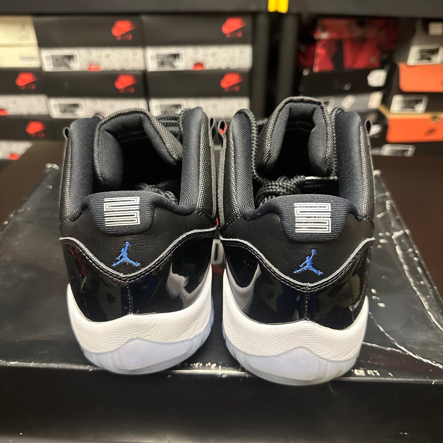 Jordan 11 Retro Low Space Jam (Pre-Owned) (13)