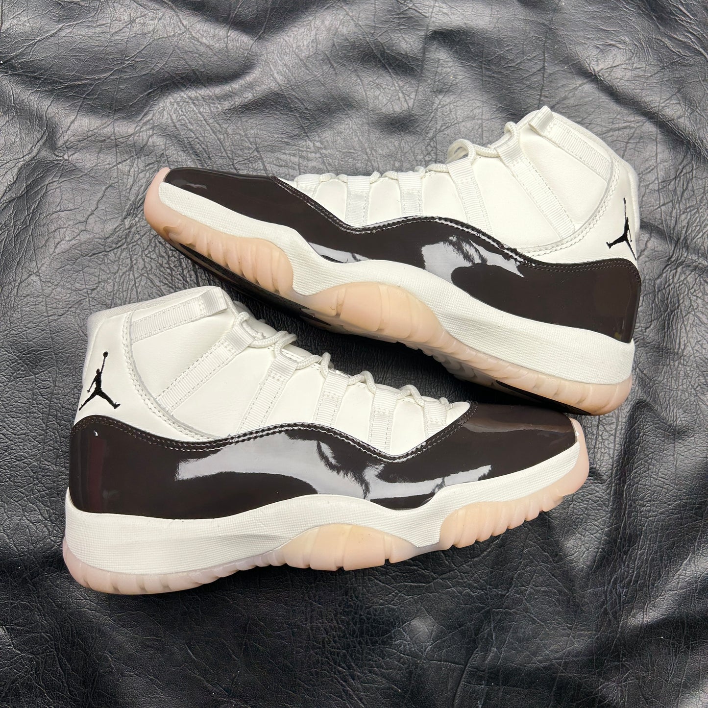 Jordan 11 Retro Neapolitan (W) (Pre-Owned) Size 10W/8.5M