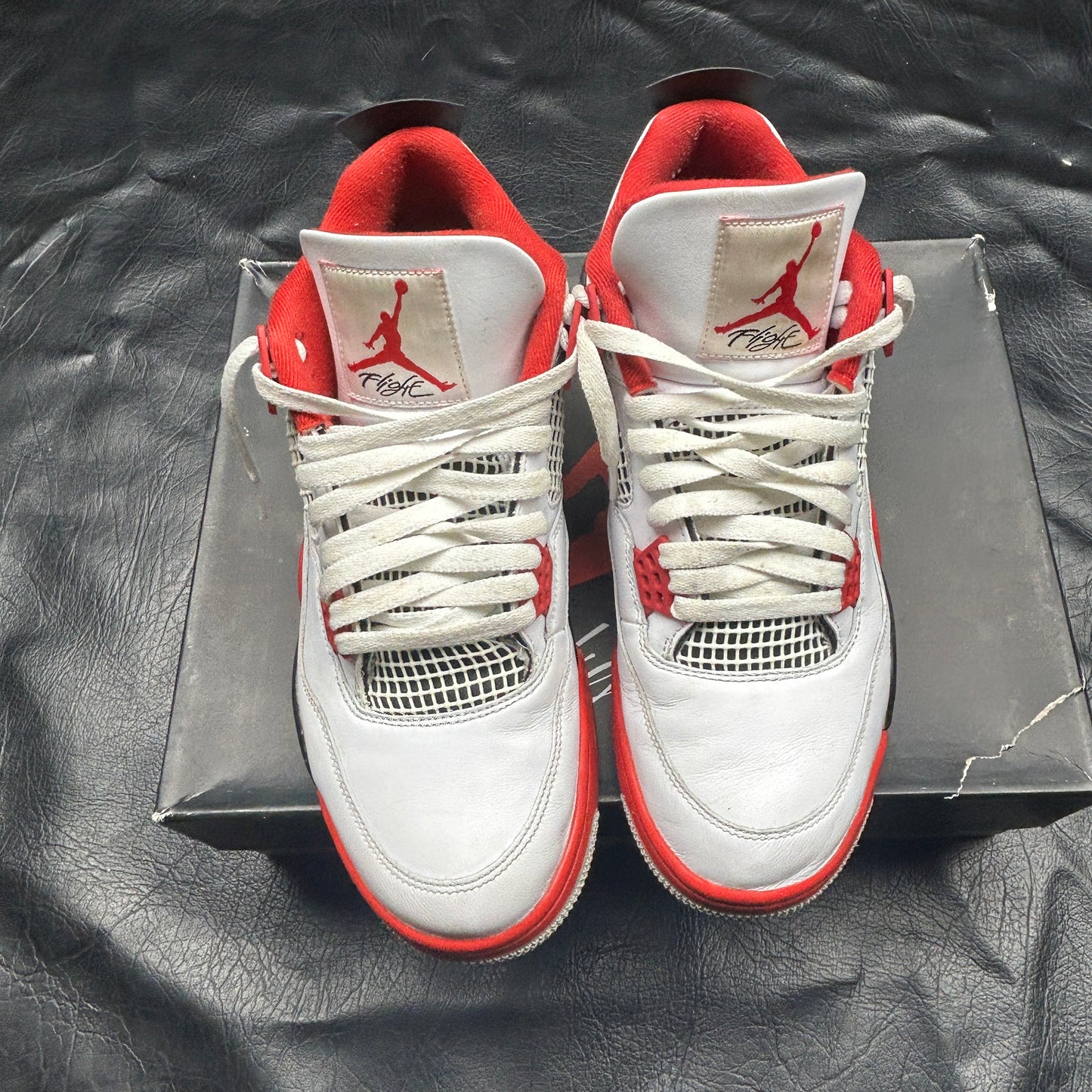 Jordan 4 Retro Fire Red (2020) (Pre-Owned) Size 10.5