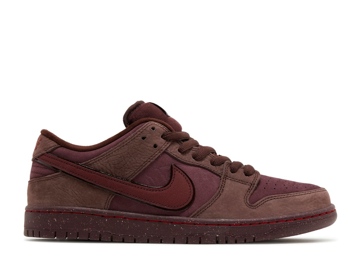 Nike Dunk Low SB City of Love Burgundy Crush