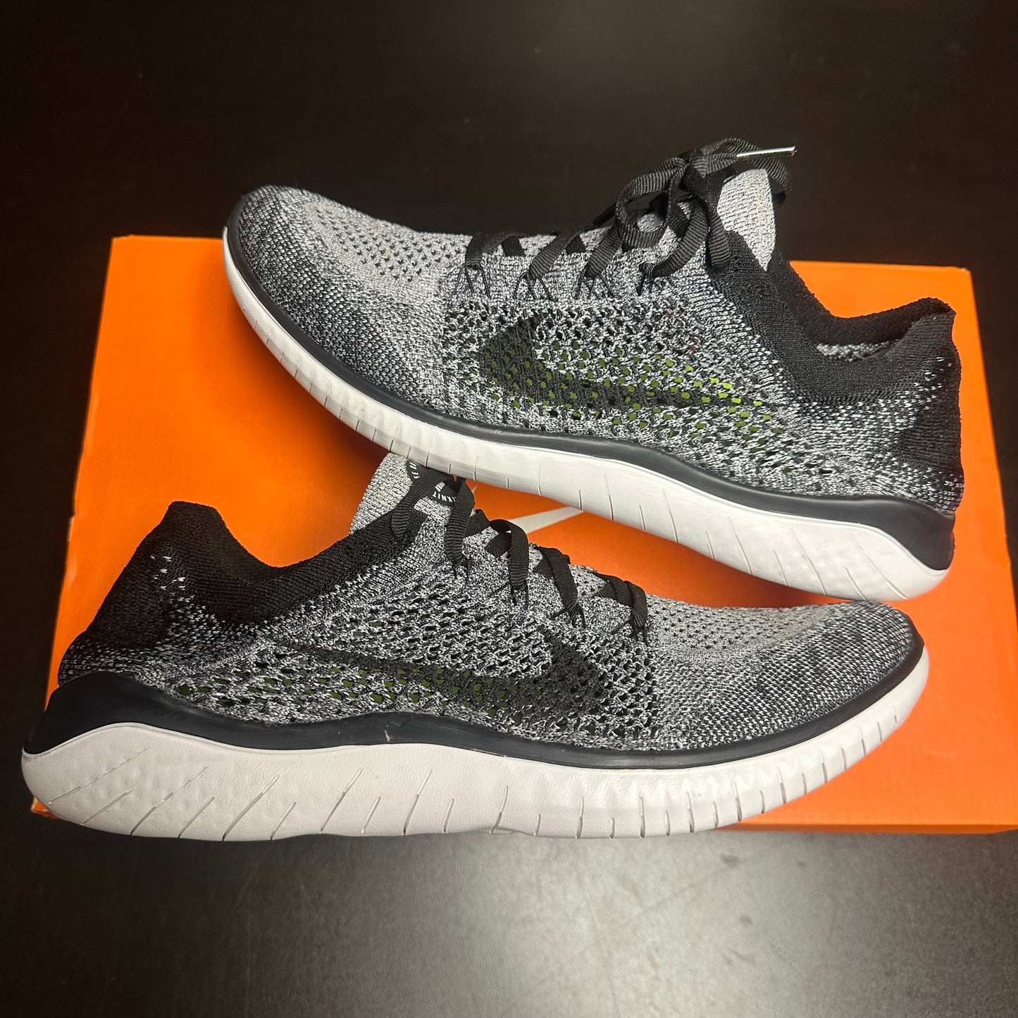 Nike Free Run Flyknit 2018 (Pre-Owned) (10.5) *REPLACEMENT BOX*