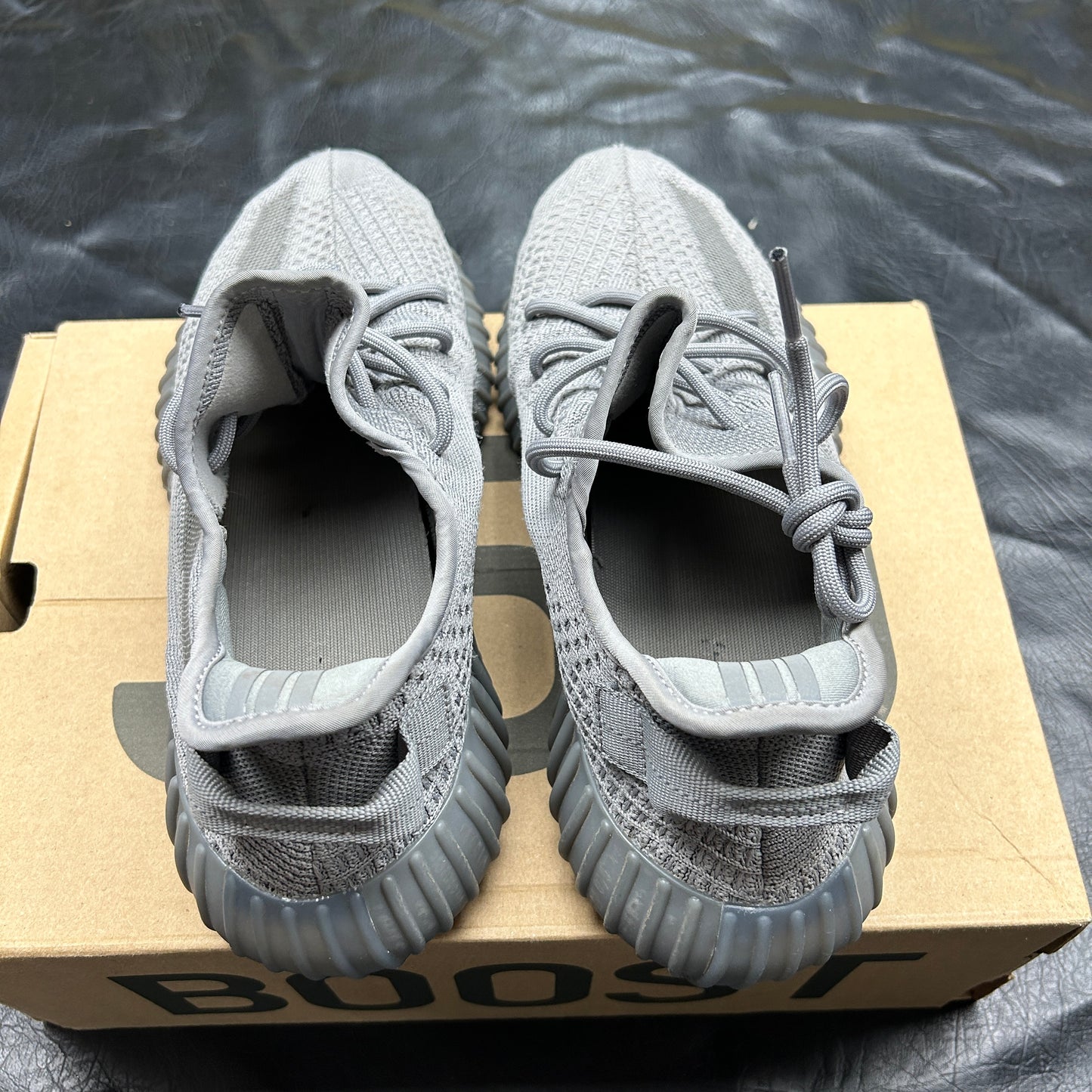 Yeezy Boost 350 V2 Steel Grey (Pre-Owned) (12)