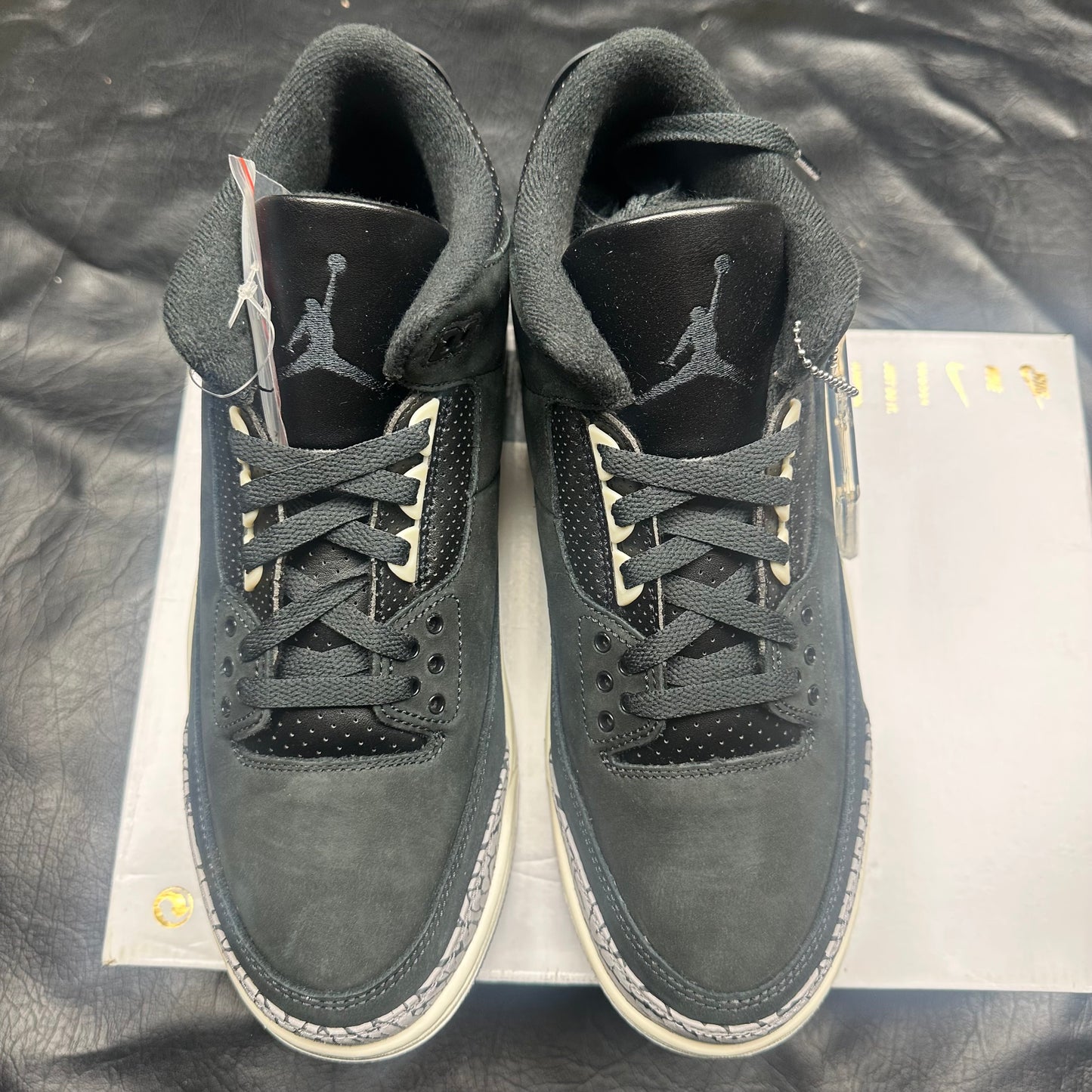 Jordan 3 Retro Off Noir (W) *NO BOX LID*