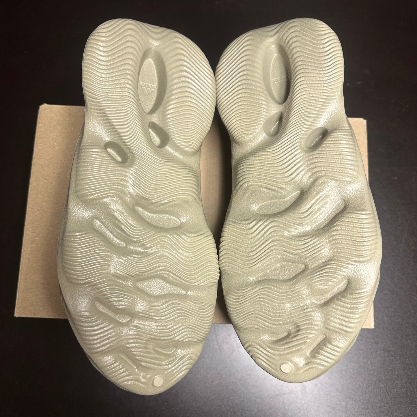 Yeezy Foam Runner Stone Salt